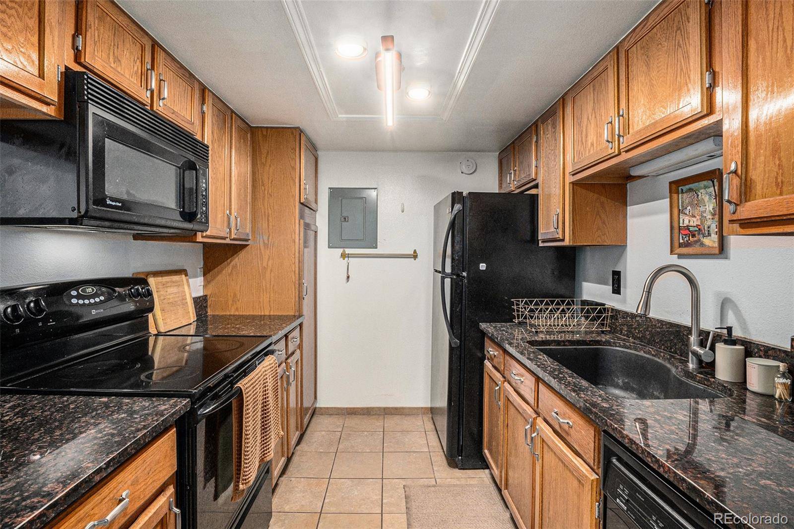 Denver, CO 80247,8600 E Alameda AVE #21-208