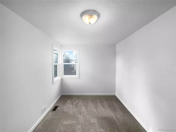 Denver, CO 80219,4620 W Alaska PL