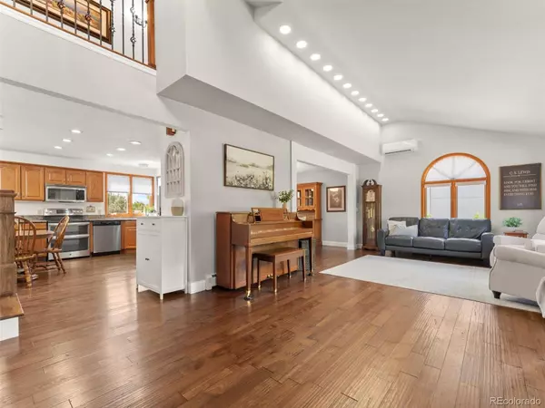 Arvada, CO 80004,9642 W 69th PL
