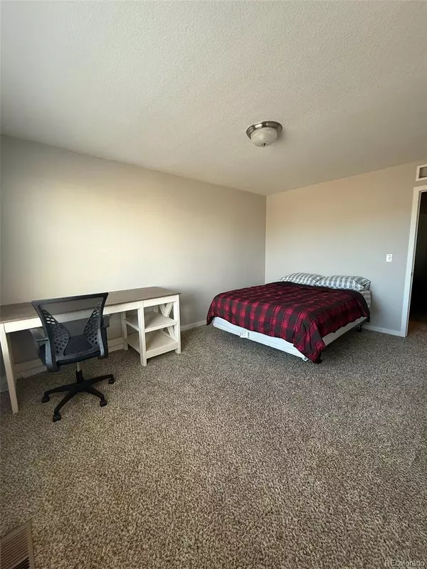 Colorado Springs, CO 80927,7366 Weatherwood DR