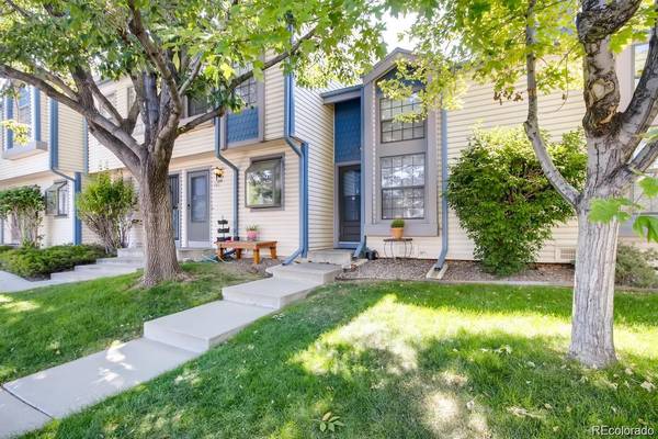 375 S Memphis WAY #B, Aurora, CO 80017