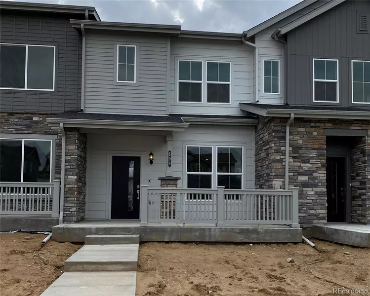 694 N Bersshine CT, Watkins, CO 80137