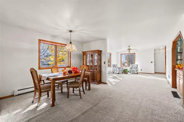 Broomfield, CO 80020,13 Curtis CT