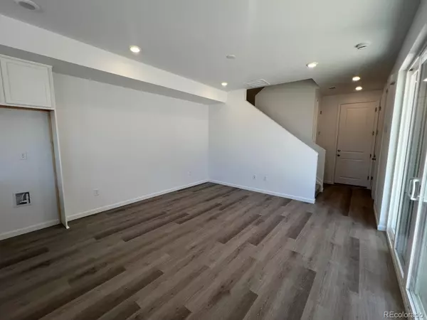 Aurora, CO 80019,6658 N Nepal CT