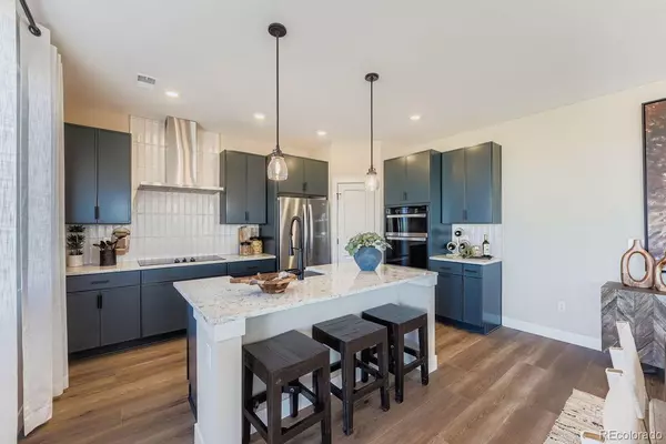 54980 E 27th AVE, Strasburg, CO 80136