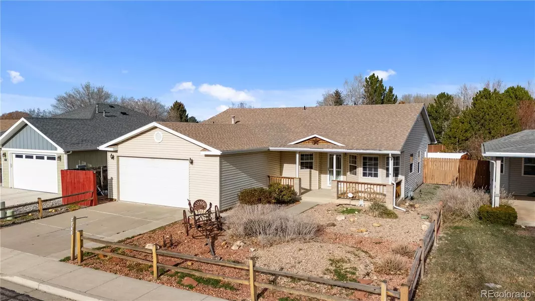 2745 Country Club WAY, Montrose, CO 81401