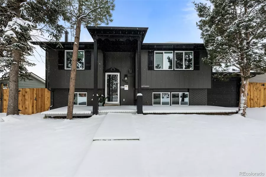 3530 W Edgemore PL, Englewood, CO 80110