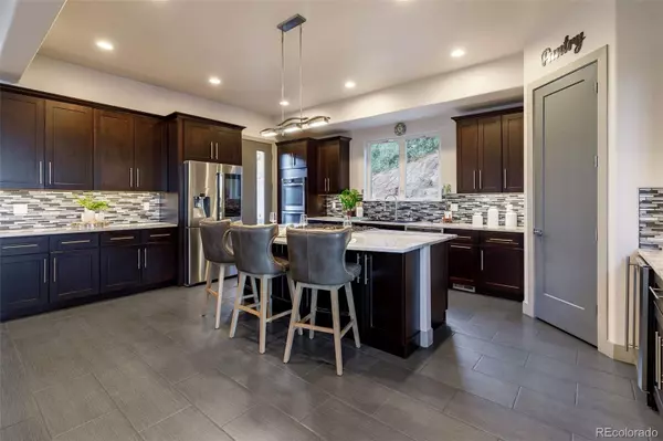 Manitou Springs, CO 80829,162 Crystal Valley RD