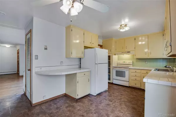Arvada, CO 80003,7555 W 69th PL