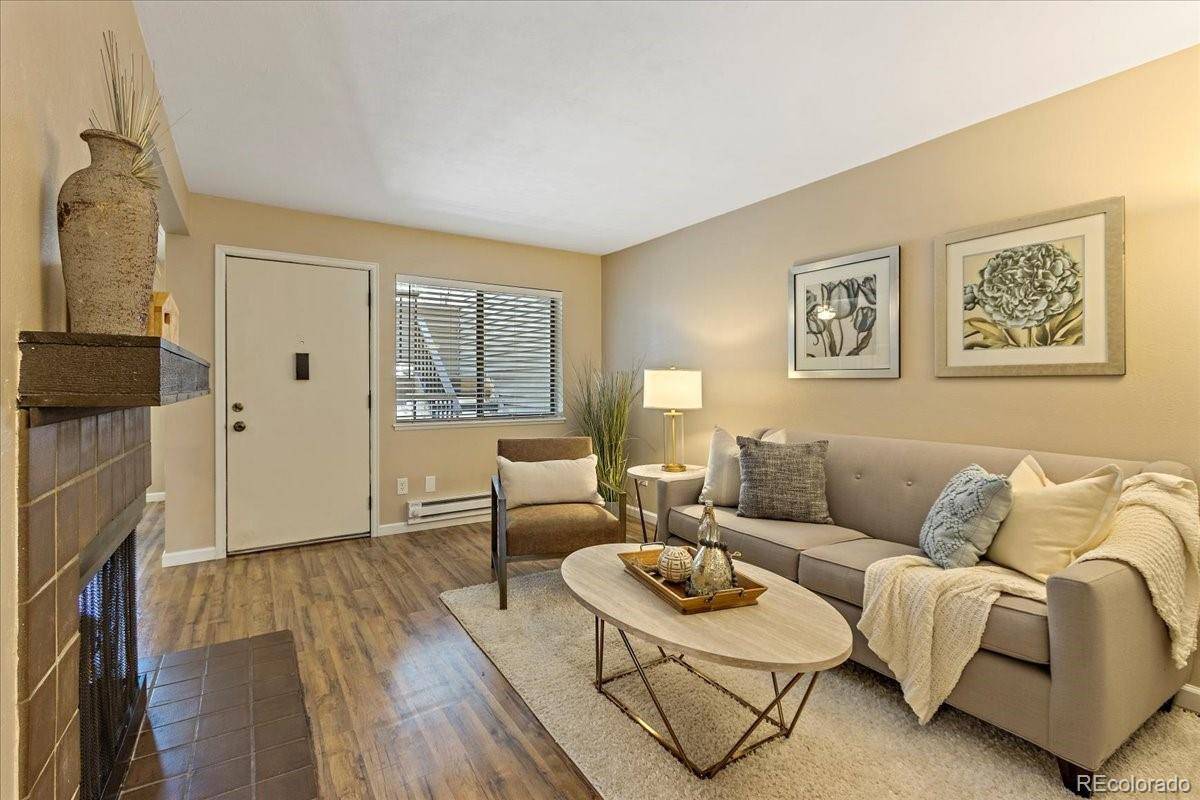 Arvada, CO 80004,6011 Yarrow ST #C