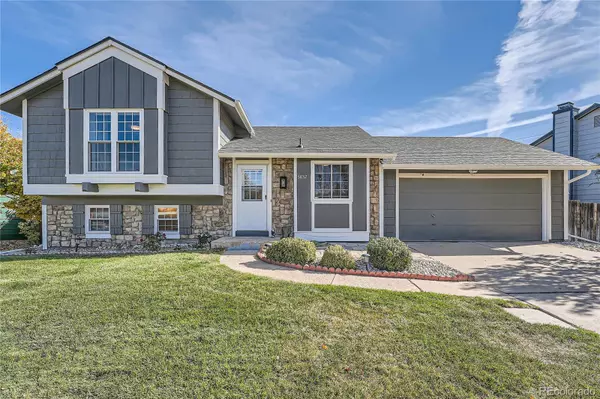 5832 S Netherland CIR, Centennial, CO 80015