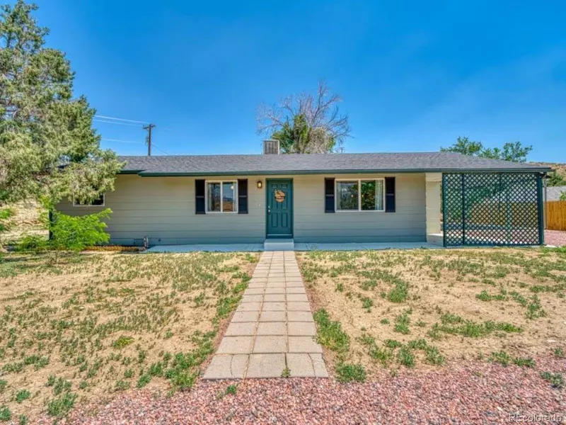 3048 Pear St, Canon City, CO 81212