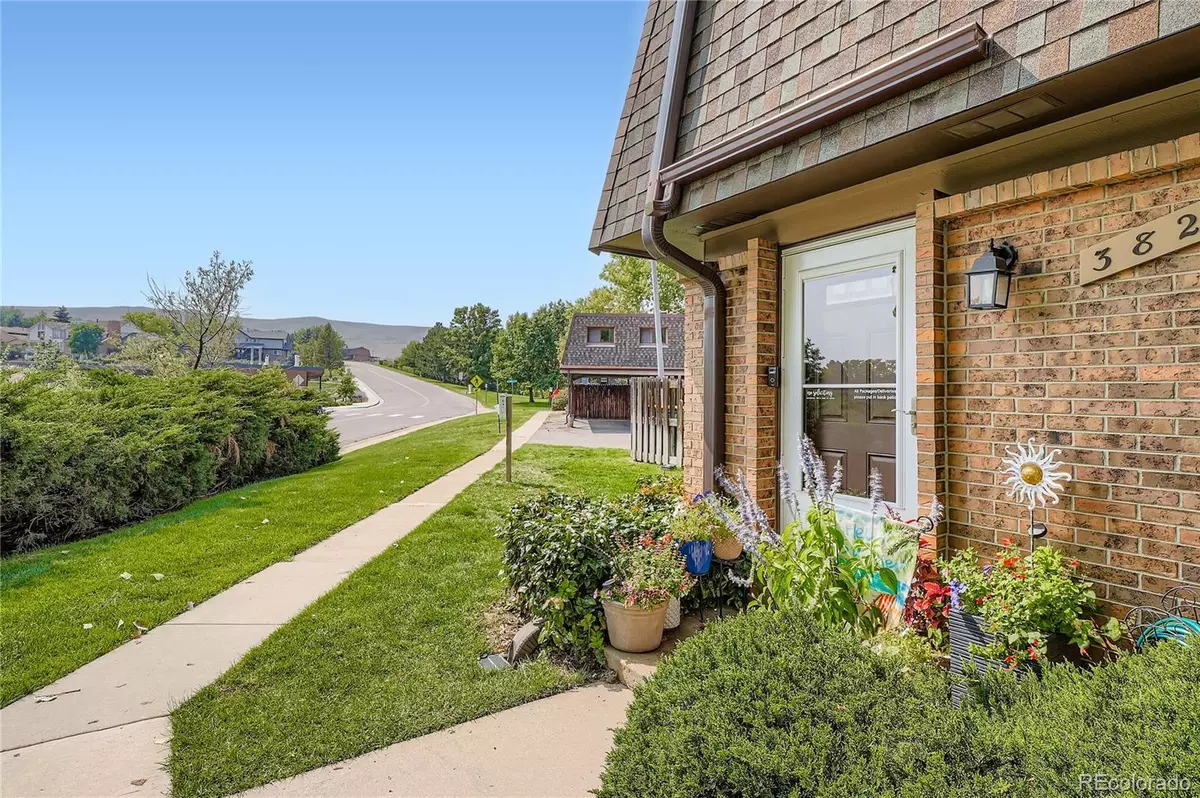 Golden, CO 80401,382 Gladiola ST