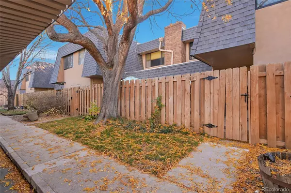 Denver, CO 80247,7995 E Mississippi AVE #E9