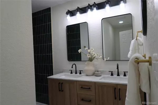 Denver, CO 80222,2660 S Dahlia ST