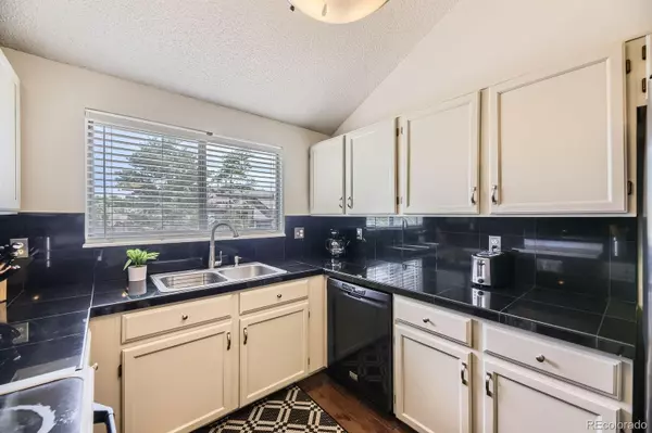 Lakewood, CO 80228,418 Wright ST #302