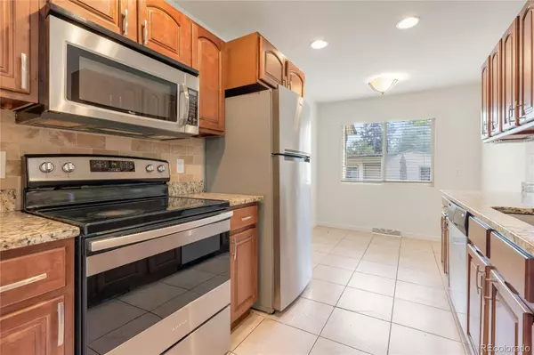 Denver, CO 80219,4972 W Custer PL