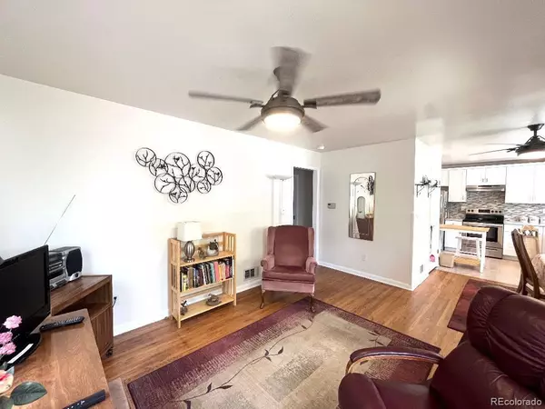 Denver, CO 80219,2285 S Knox CT