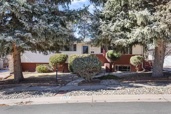 2322 Kent LN, Colorado Springs, CO 80909