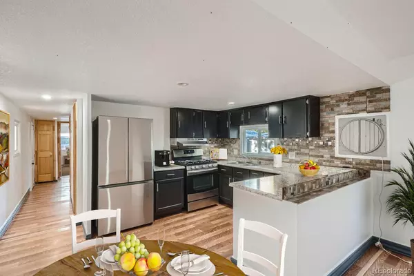 Lochbuie, CO 80603,1002 Lilac DR