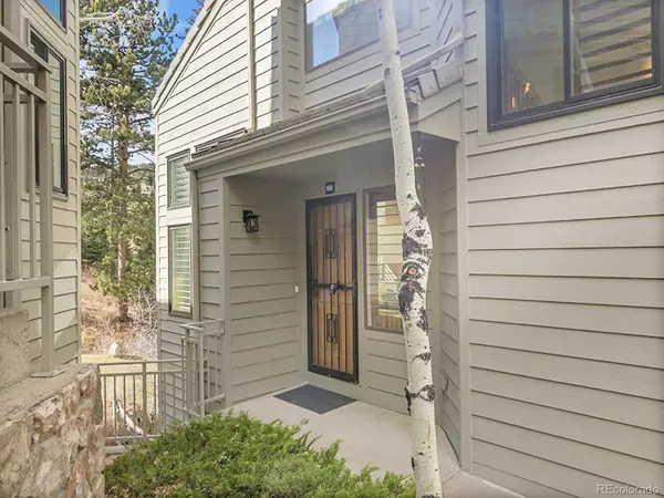 Golden, CO 80401,671 Trailside DR