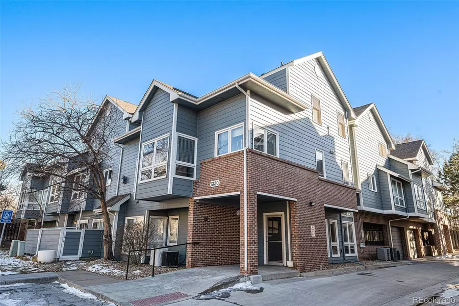 1330 S Monaco Pkwy #3, Denver, CO 80224