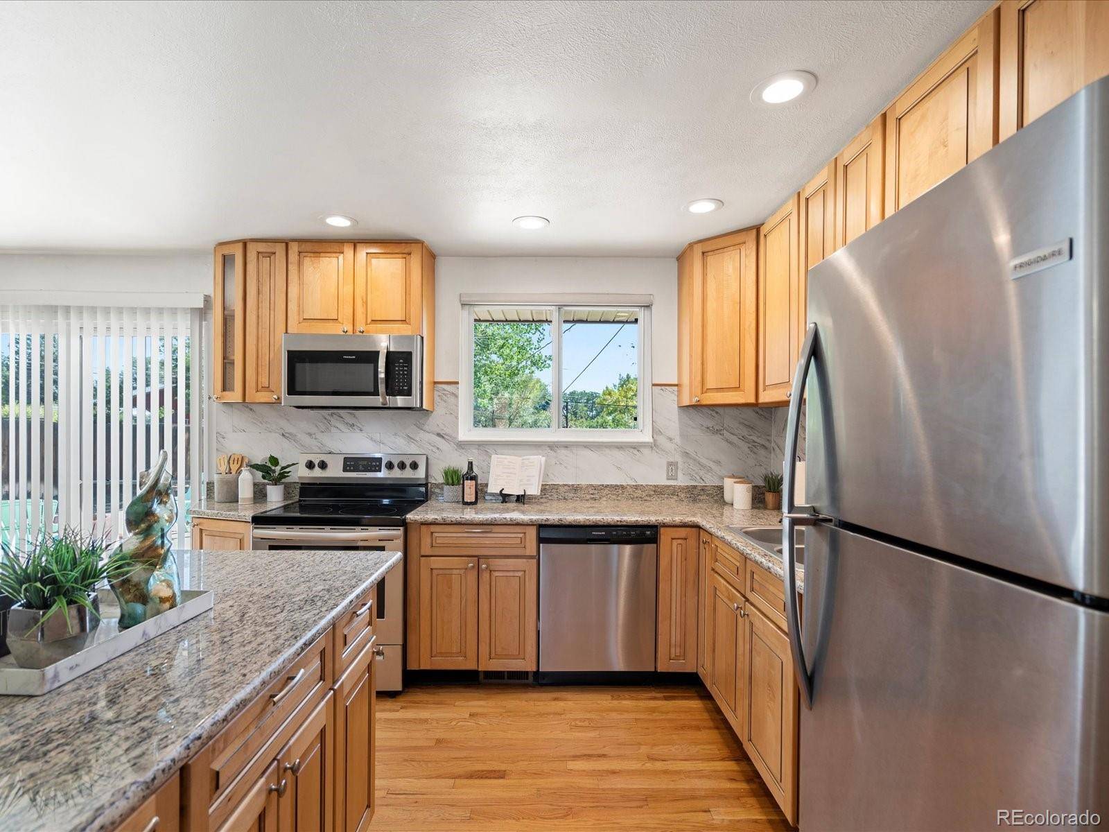 Broomfield, CO 80020,880 W 7th Avenue DR