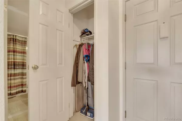 Aurora, CO 80014,13931 E Marina DR #402