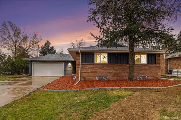 Centennial, CO 80121,5904 S Logan ST