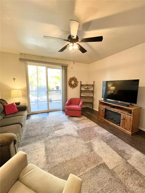 Littleton, CO 80120,1672 W Canal CIR #412