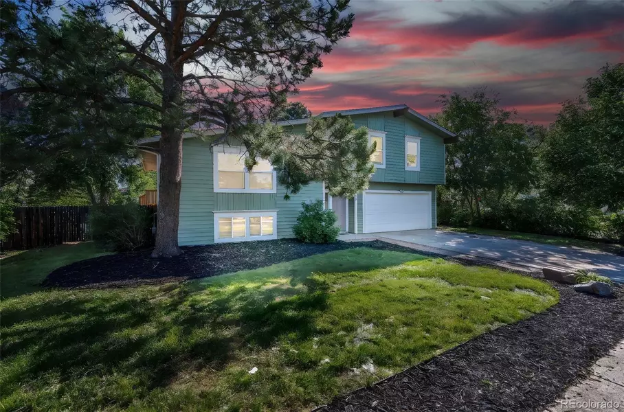 2660 Sunbird DR, Colorado Springs, CO 80918