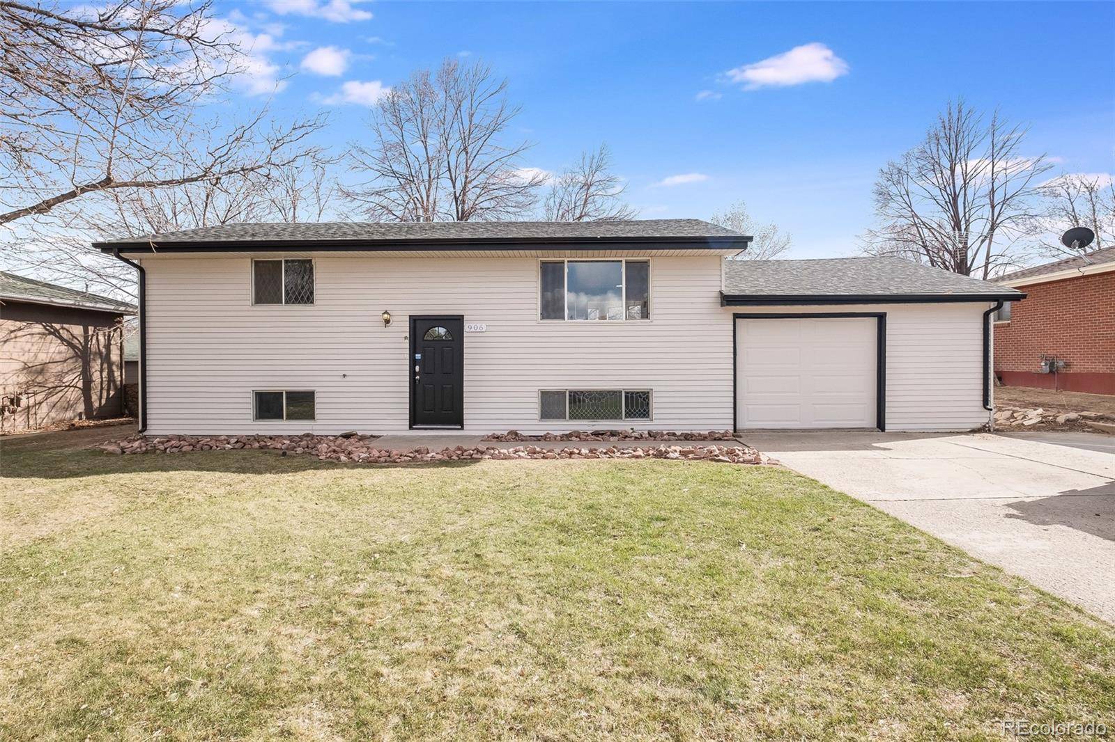 906 N 2nd ST, Johnstown, CO 80534