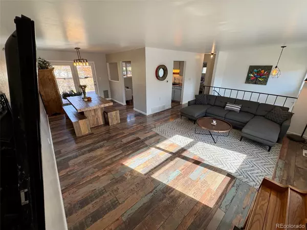 6885 W 69th PL, Arvada, CO 80003