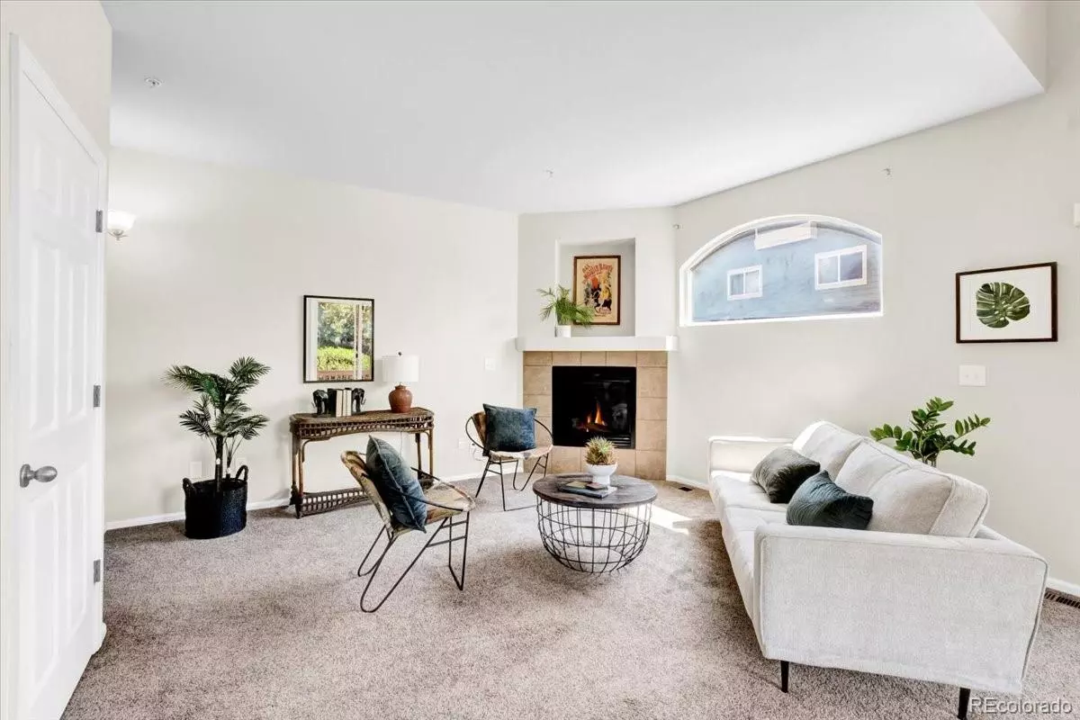 Loveland, CO 80537,260 Carina CIR #106