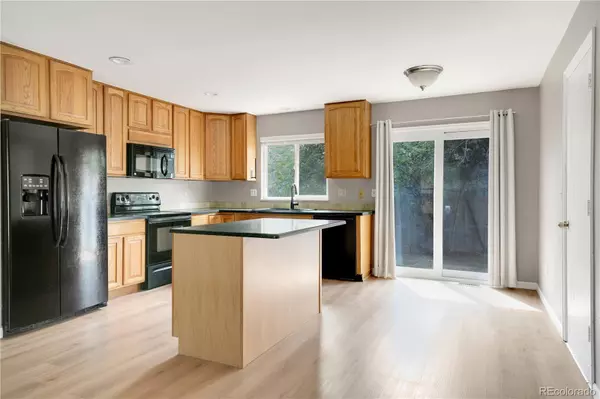 Lakewood, CO 80227,8598 W Dartmouth PL