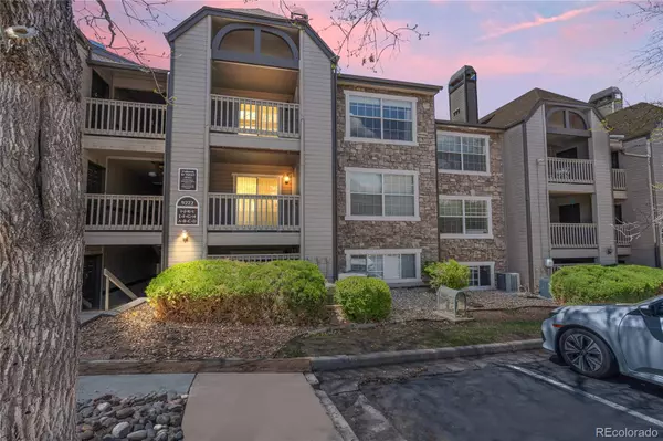 Englewood, CO 80111,9222 E Arbor CIR #L