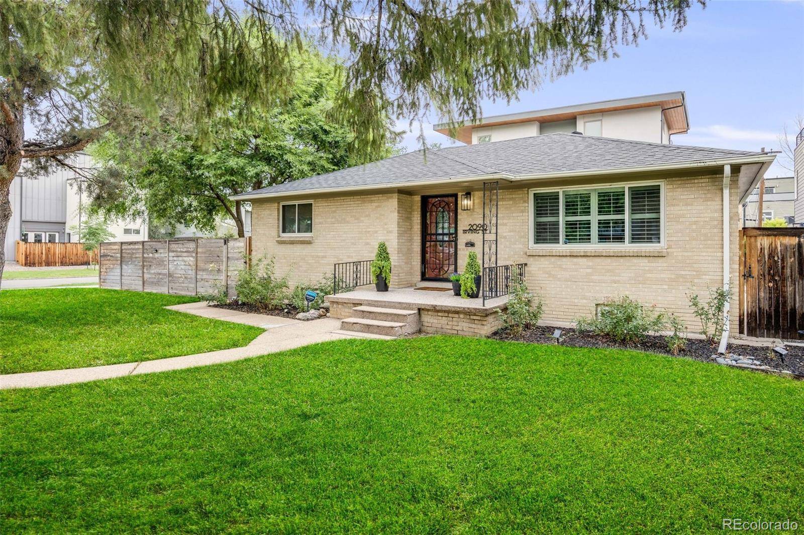 Denver, CO 80211,2090 Irving ST