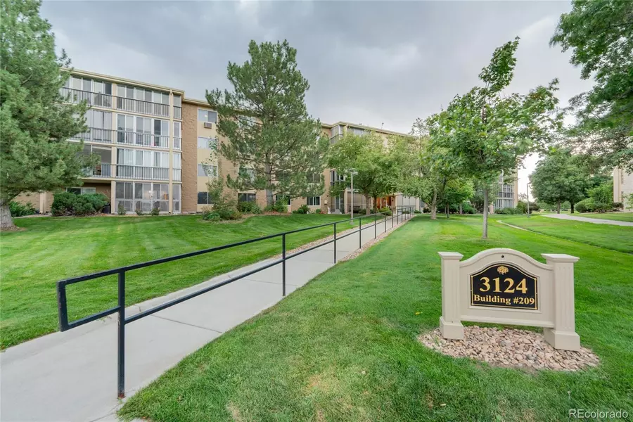 3124 S Wheeling WAY #102, Aurora, CO 80014