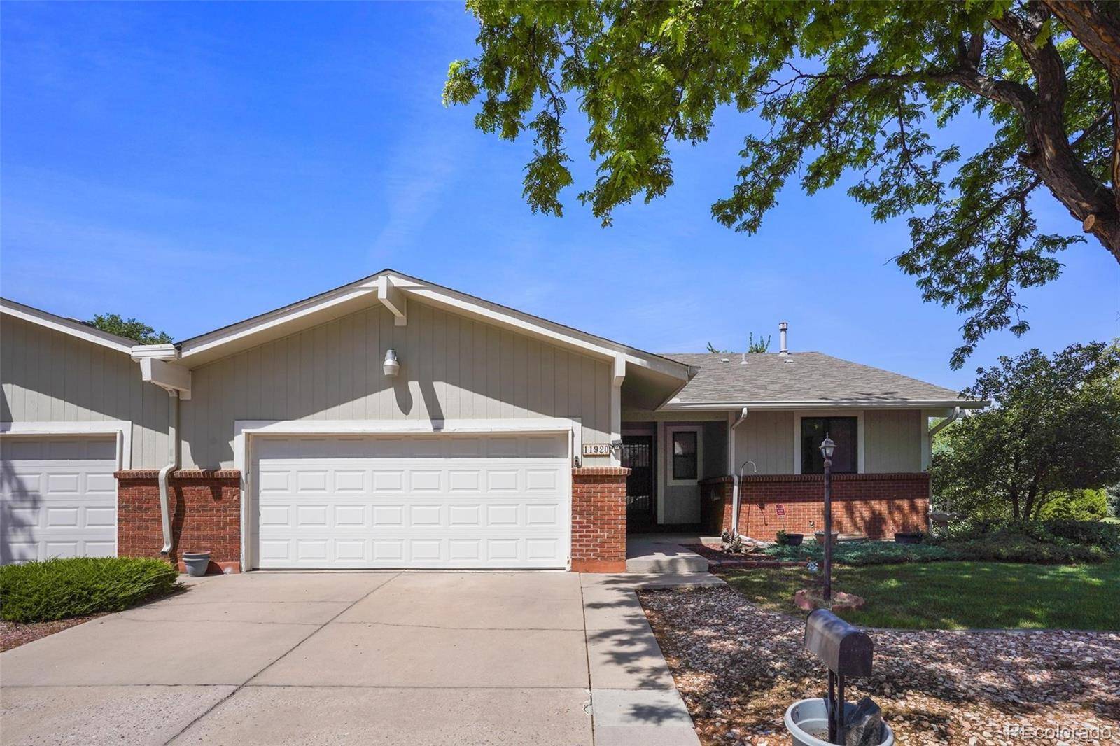 11920 E Maple AVE, Aurora, CO 80012