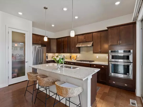 10258 W Coal Mine PL, Littleton, CO 80127