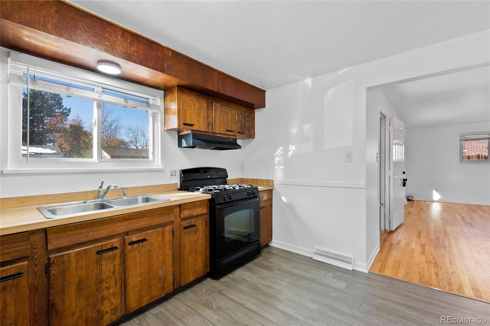 Lakewood, CO 80232,1450 S Yarrow ST