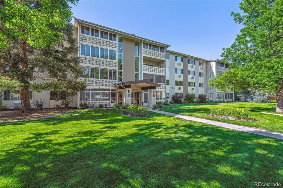 750 S Alton WAY #8C, Denver, CO 80247