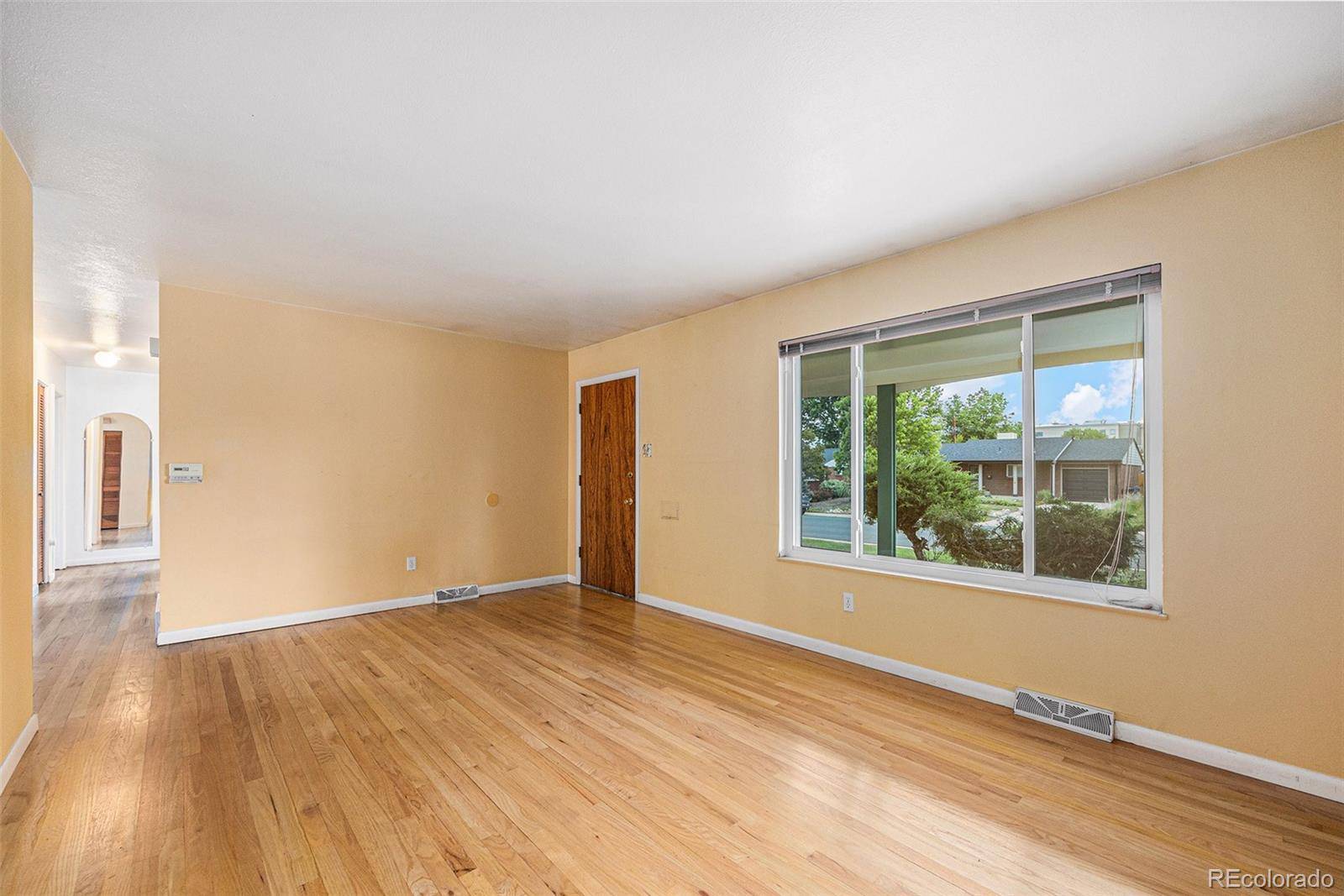 Denver, CO 80246,5502 E Center AVE
