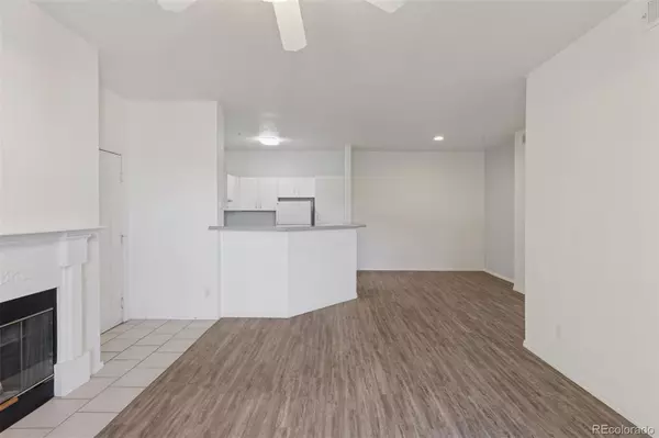 Littleton, CO 80120,1641 W Canal CIR #723