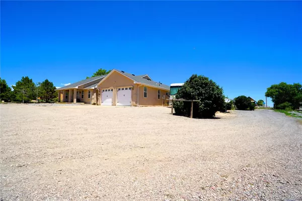 461 E Fredonia DR, Pueblo, CO 81007