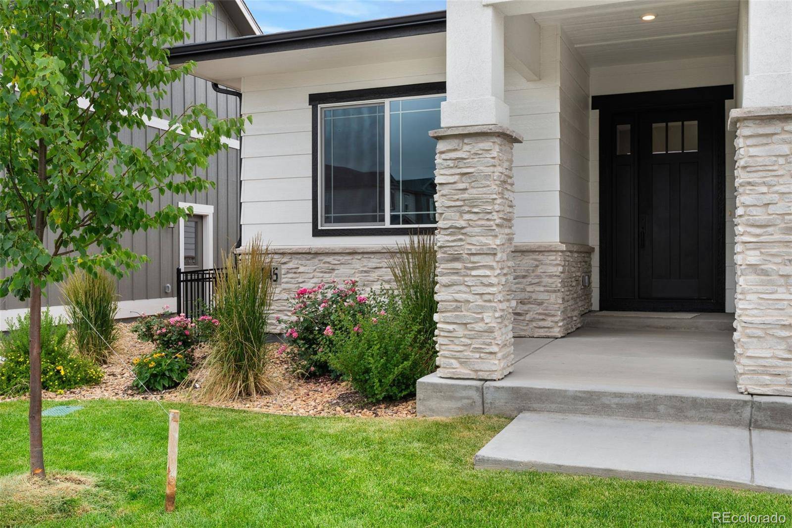 Aurora, CO 80019,23845 E River Front DR