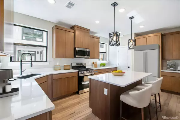 Denver, CO 80222,2076 S Holly ST #1
