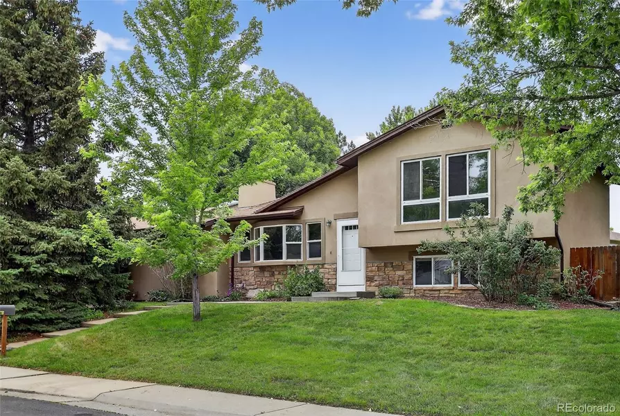 18445 W 59th DR, Golden, CO 80403