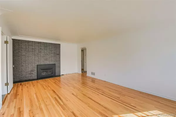 Lakewood, CO 80215,835 Flower ST