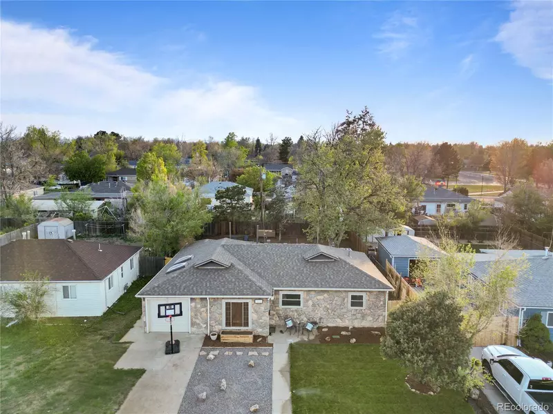 1085 Victor ST, Aurora, CO 80011